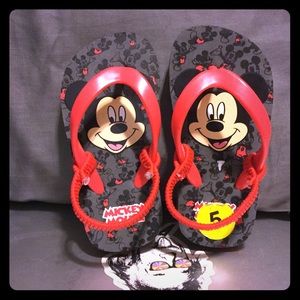 Disney Mickey Mouse summer flip flops size 5T